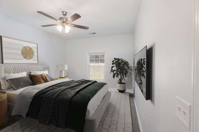 Photo - Crystal Lakes and Kingsley Apartments & Townhomes