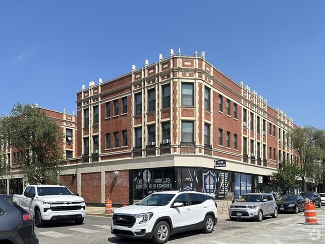 Building Photo - 2737 N Spaulding Ave Rental