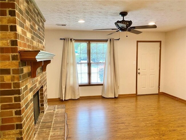 305 Deergrass Trail