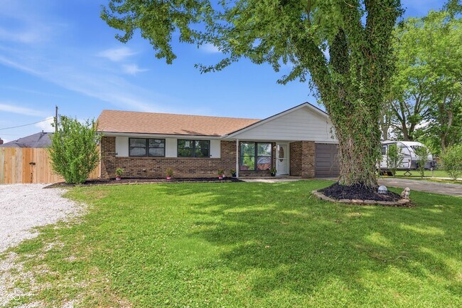 234 Meadow Ln