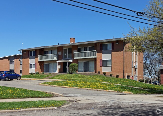 Building Photo - Skyline Terrace Apartment