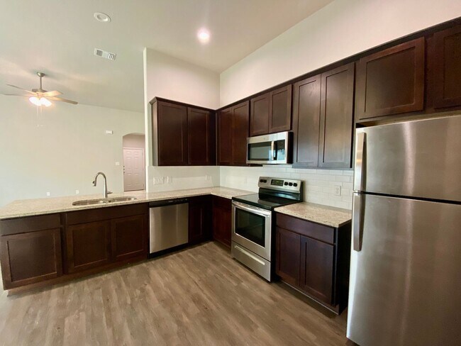 Photo - Luxury Duplex in Seguin!