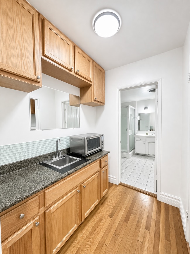 Photo - 3601 Dellvale Pl
