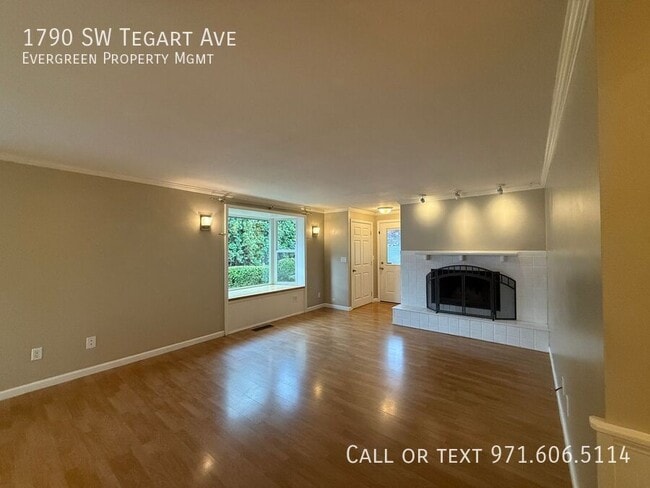Building Photo - 1790 SW Tegart Ave Rental