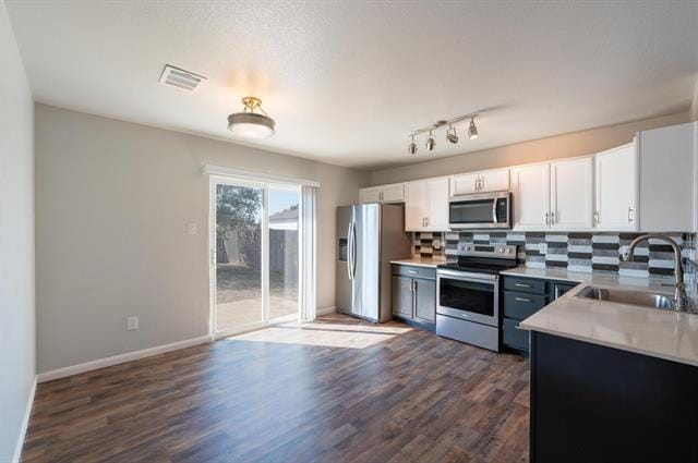 Photo - 1705 Willow Way
