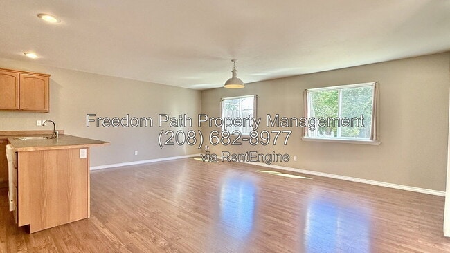 Photo - 2918 N Boyer Ave