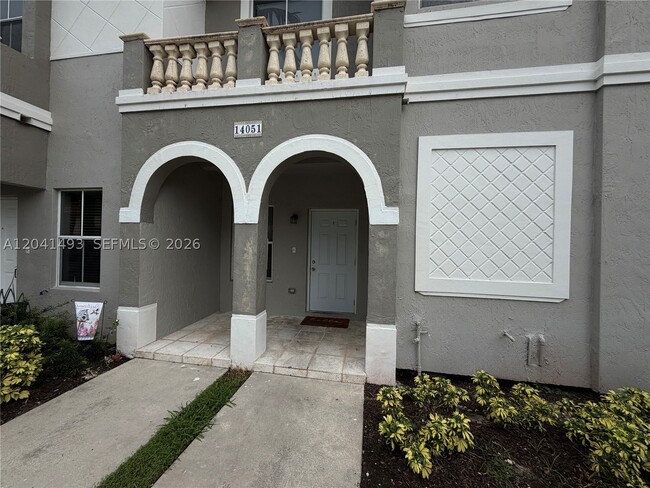 Photo - 14051 SW 49th St