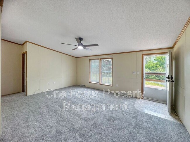 Photo - 214 Dennison Rd