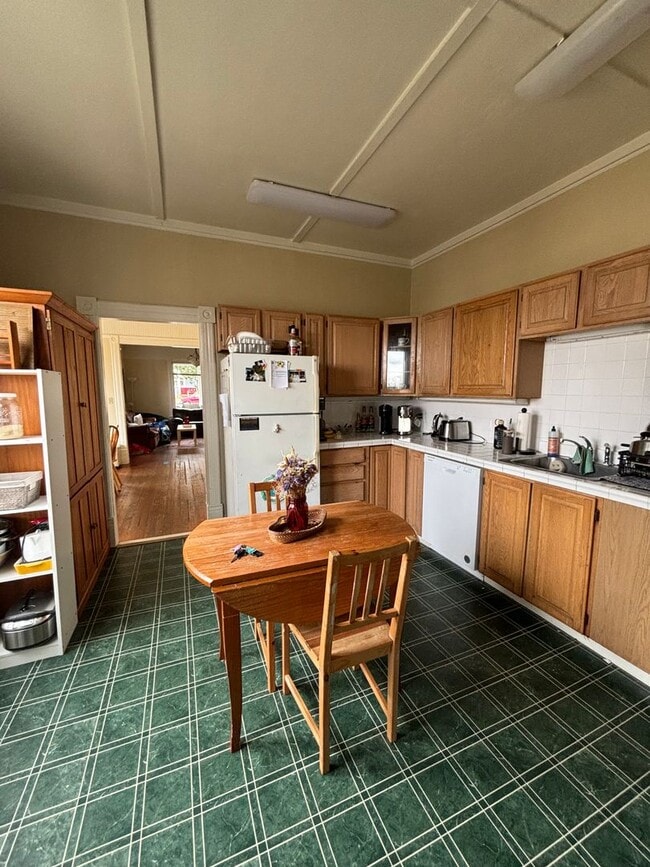 Photo - 1217/1219 Billy Frank Jr St Unidad 1217 #1