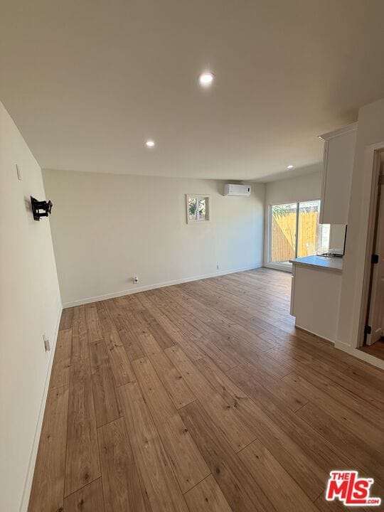 Photo - 3215 Winter St