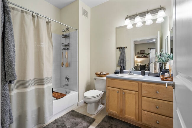 Photo - Campus Crossings Briarcliff