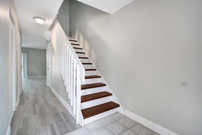 Photo - 2363 Huntington Green Ct