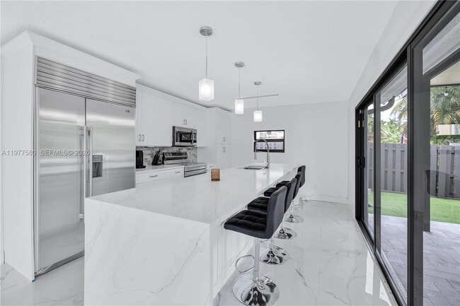 Photo - 1608 SW 5th Ct