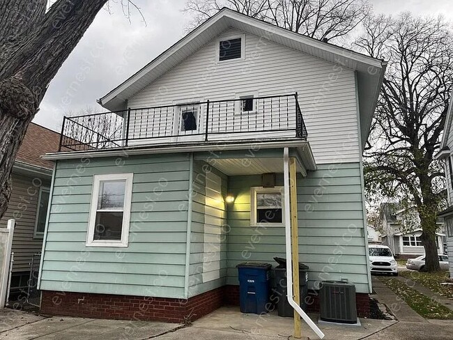 Photo - 3633 Almeda Dr