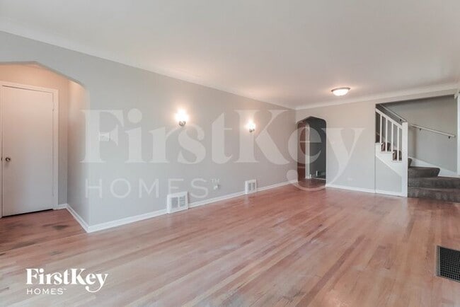 Photo - 6531 S Kostner Ave