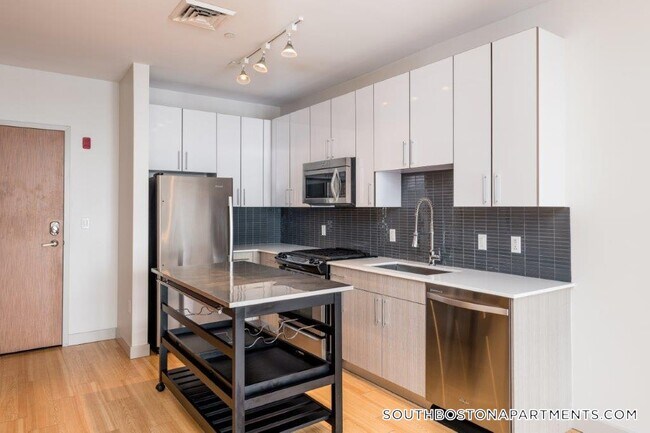Photo - 320 D St Unidad 308