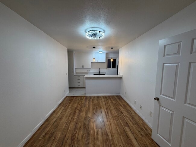 Building Photo - 195 Madrona St Unit A