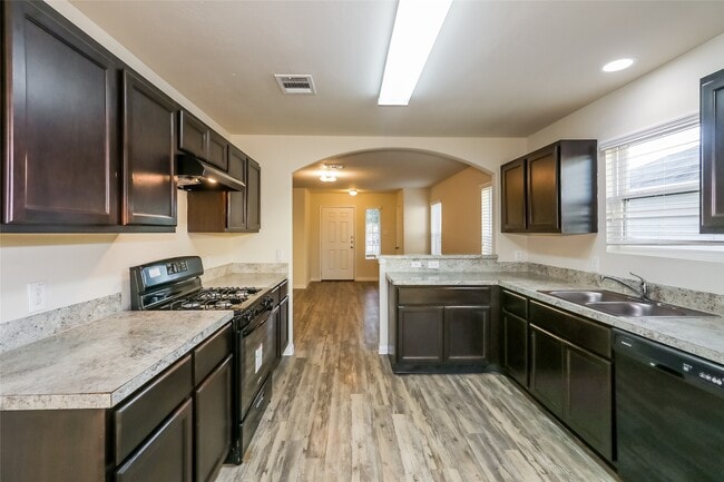 Photo - 6118 Peaceful Ridge Dr