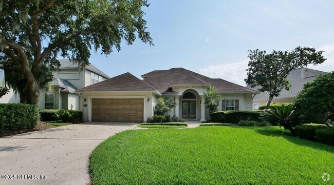Building Photo - 141 Deer Cove Dr Rental