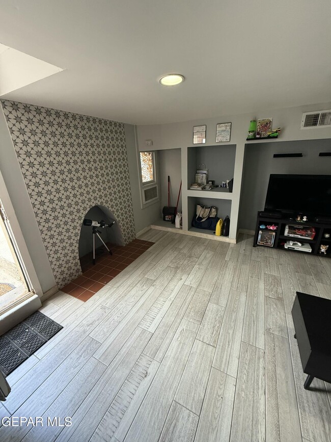 Photo - 3015 Altura Ave Unit 7