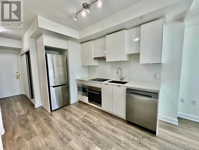 Photo - 195 Redpath Ave Unité 1211