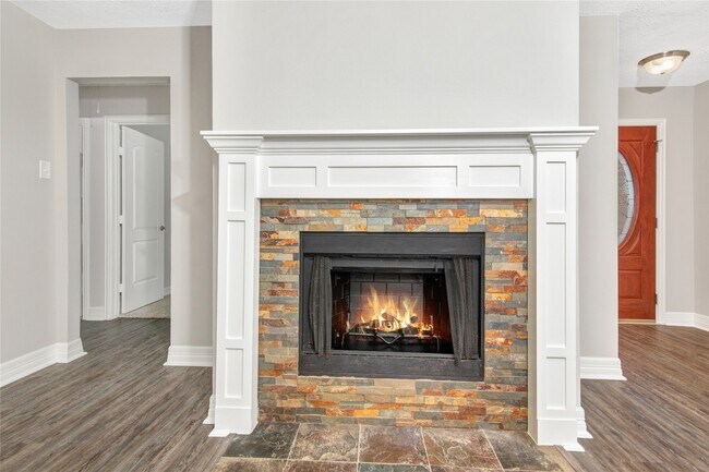 Photo - 2611 Desert Sage Dr