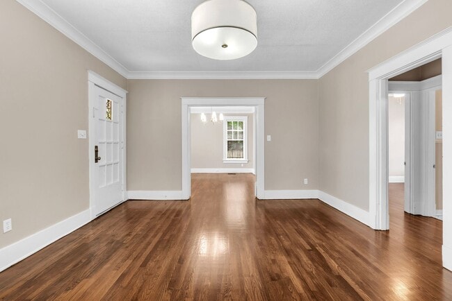 Photo - Gorgeous, renovated Midtown 3/1.