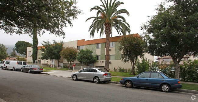 Photo - Imperial Crest Apartments