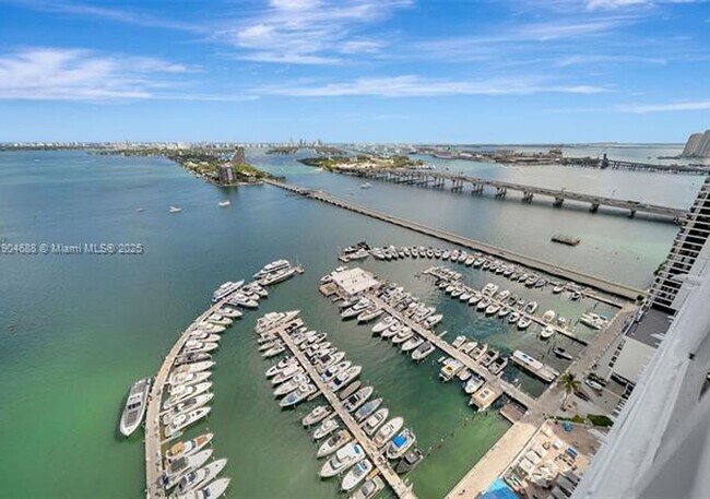 Photo - 1717 N Bayshore Dr Unidad A-3533