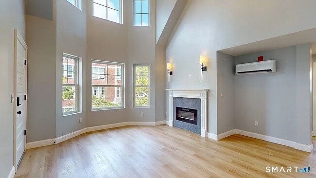 Photo - 793 State St