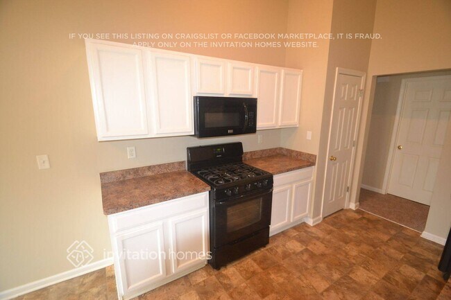 Photo - 304 Spring Moor Ln