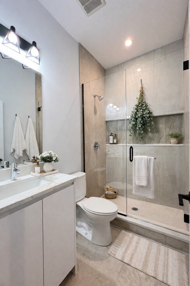 Photo - 6513 S Langley Ave Unit 1