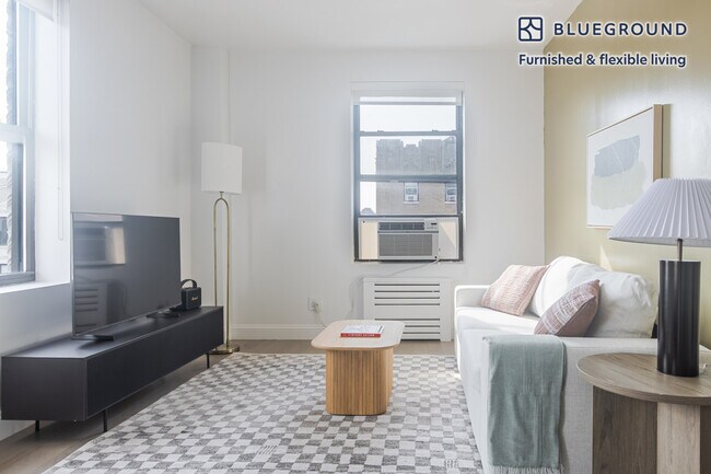 Photo - 915 W End Ave Apartment Unit FL14-ID1869
