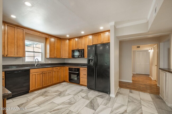 Photo - 847 Clubhouse Dr