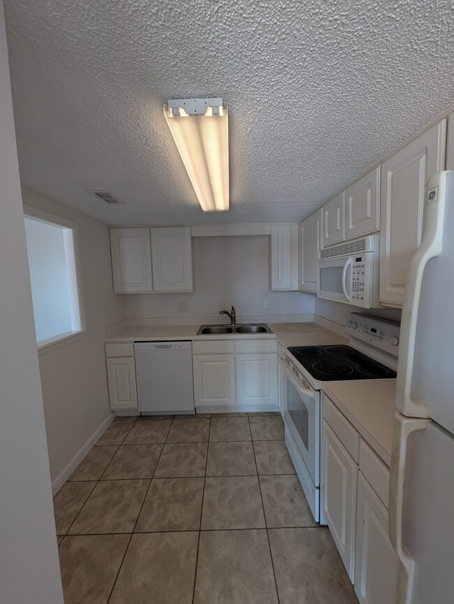 Photo - 3401 Townsend Blvd