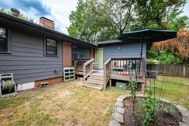 Photo - 2100 Durwood Rd