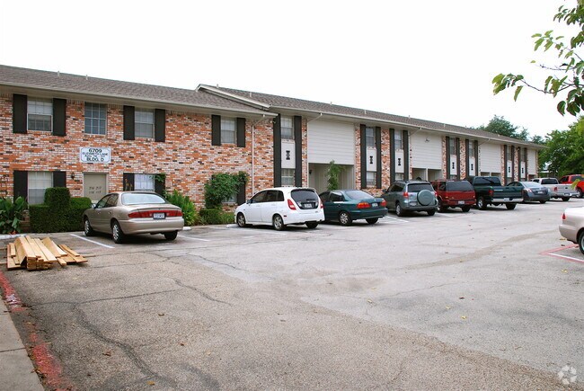 Carriage Square - Carriage Square