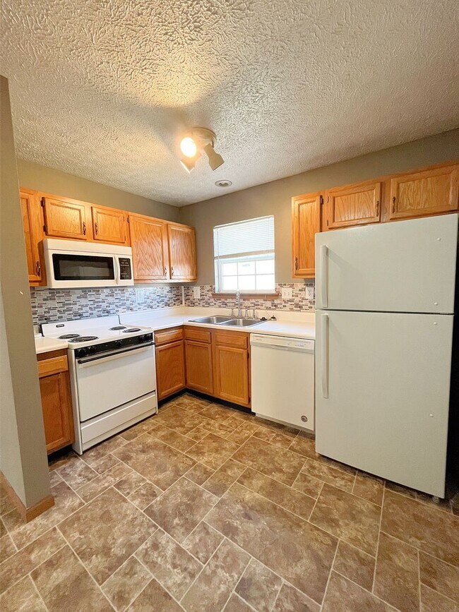 Photo - 2012 Scott St Unidad 2