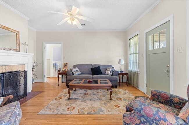 Photo - 18218 Buck Rd