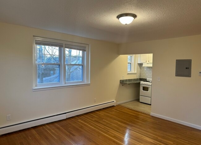 Photo - 2018 Commonwealth Avenue Unit 33