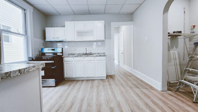 264 Lexington Ave Unidad 1R