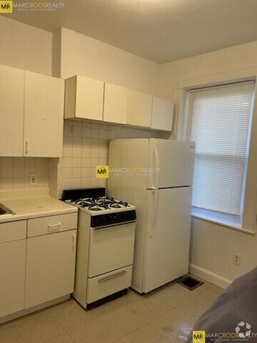 Building Photo - 698 Huntington Ave Unit #4 Rental