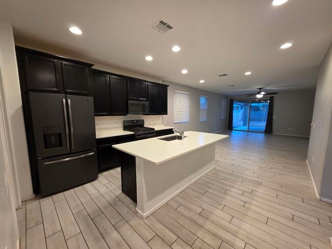 Photo - Great family home in Red Rock