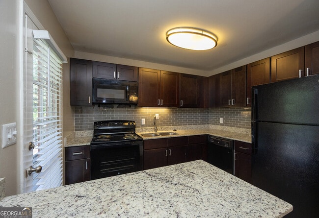 Photo - 4883 Roswell Rd Unit 9
