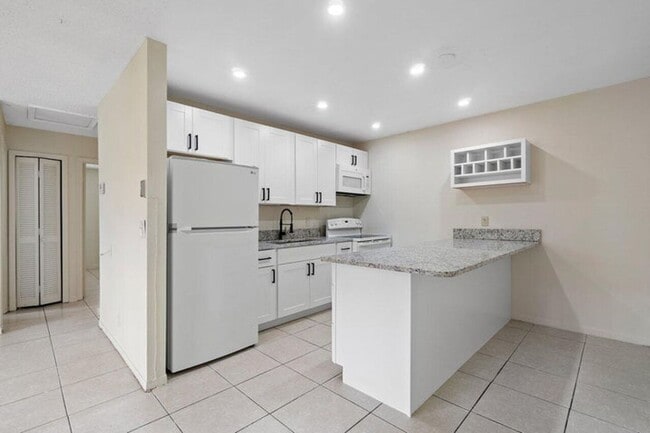 Photo - 5854 Kumquat Rd