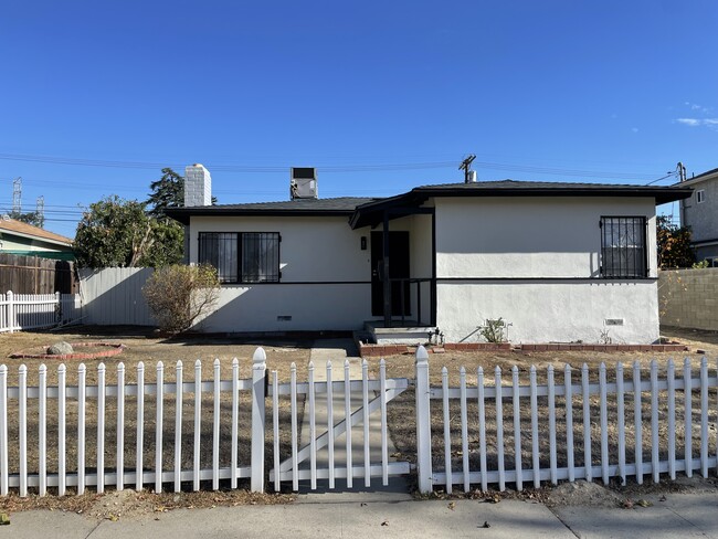 new cool roof, fresh paint - 7736 Whitsett Ave House