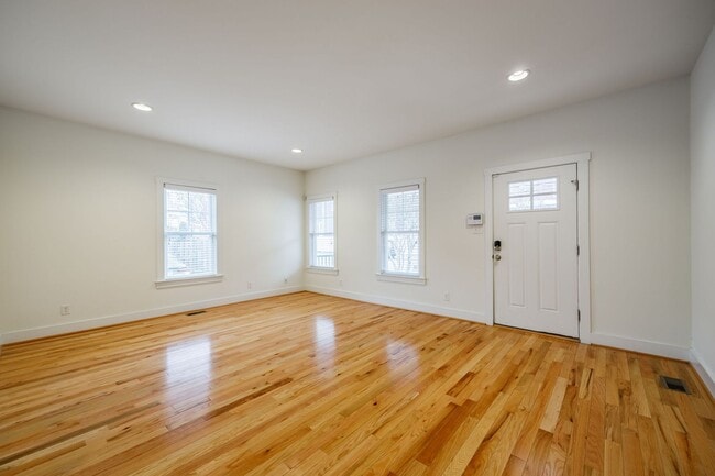 Photo - 408 N Robinson St Unidad B