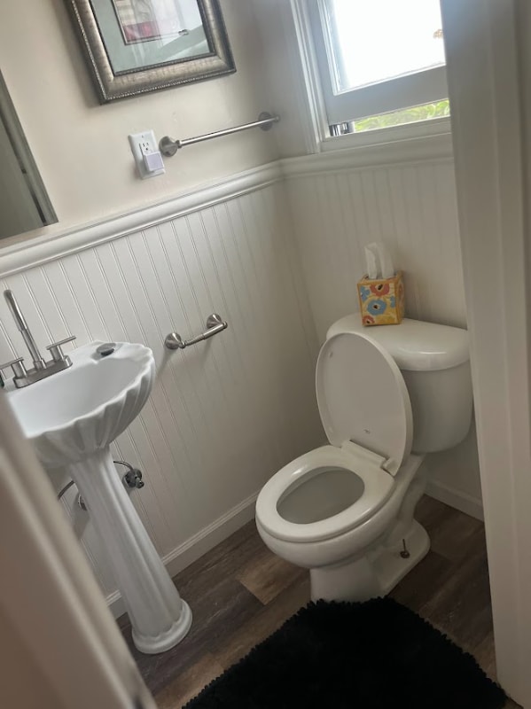 Photo - 950 Portola Dr