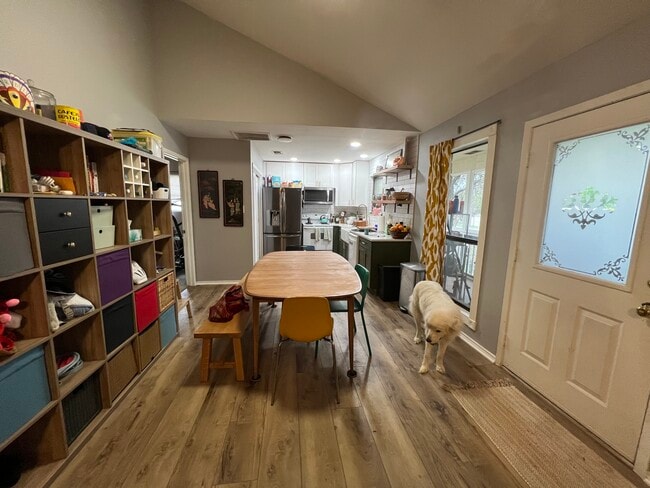Photo - 18306 Center St