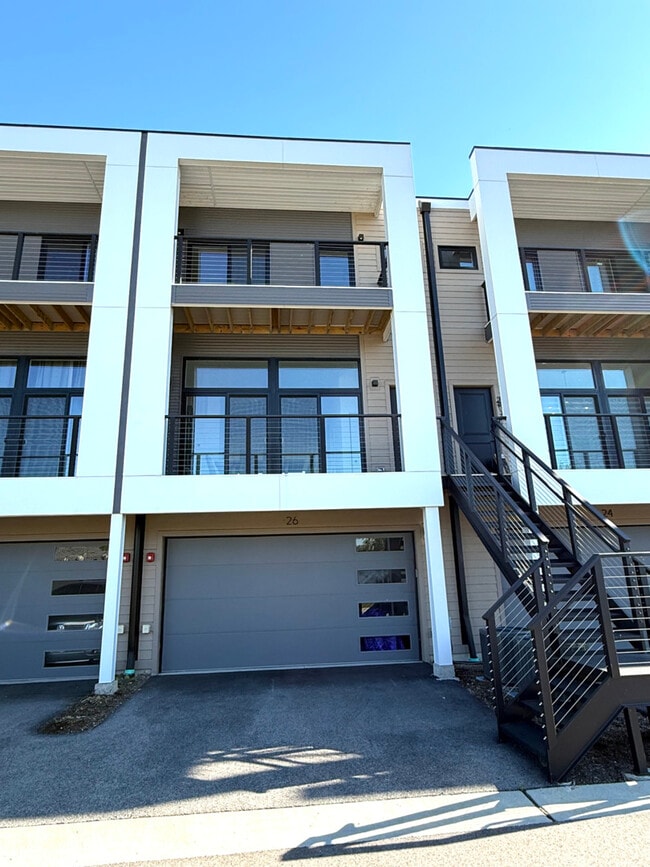 Building Photo - 26 Natalie Ln